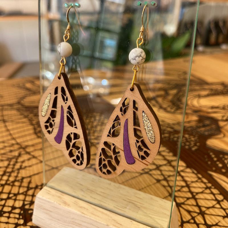Boucle d'oreille - Aile de Papillon - Violet doré